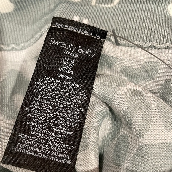 SWEATY BETTY Leopard Jacquard Base Layer Leggings NWT Small S Blue Leopard Paint - Picture 9 of 10